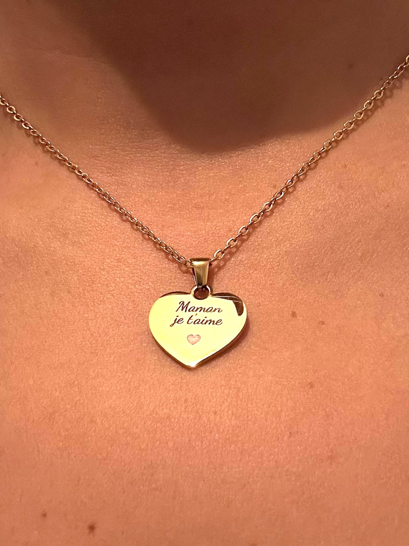 Collier Cœur Gravé "Maman je t'aime " Bijoux personnalisé pour Maman